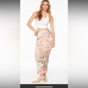 New with tags dynamite arya mesh maxi skirt.